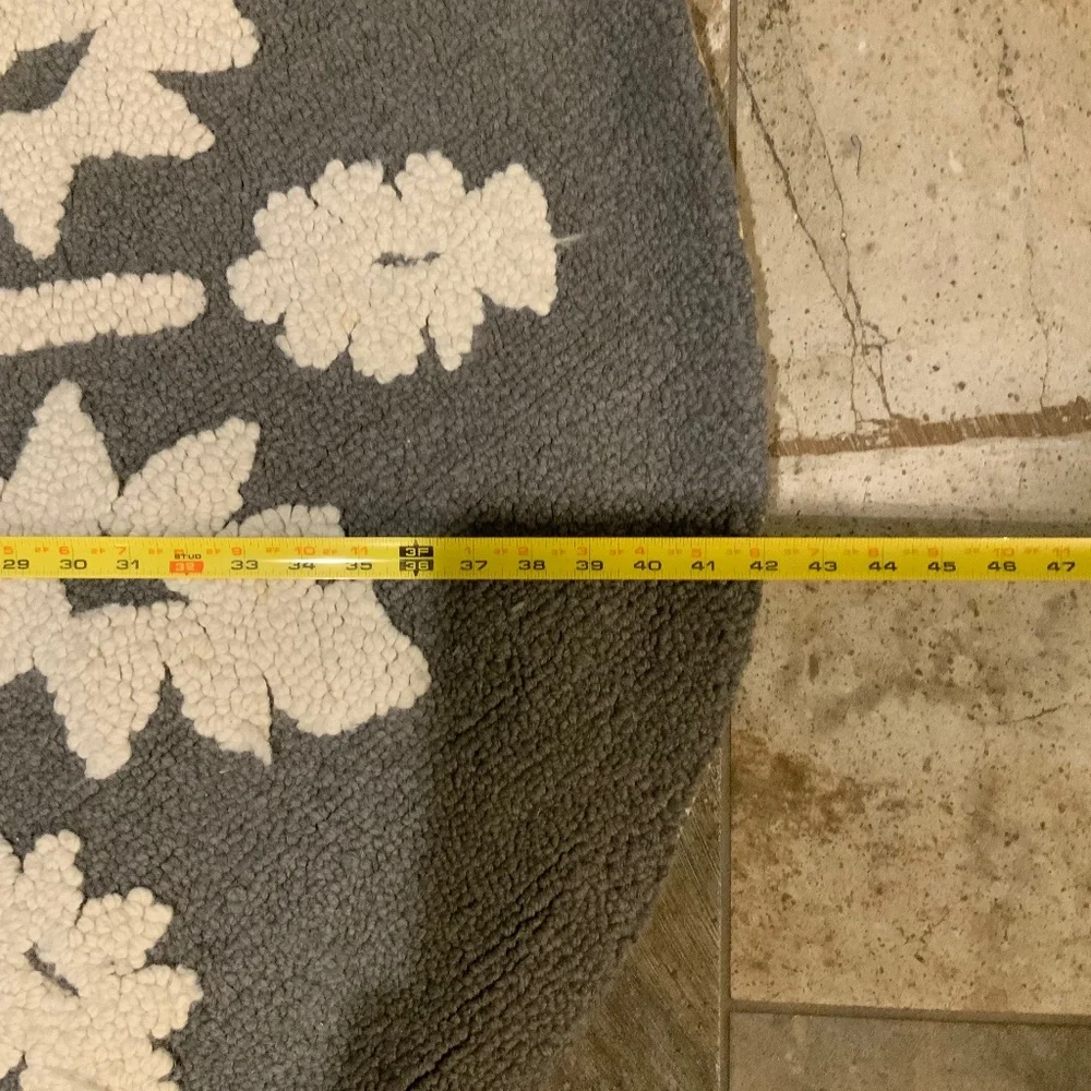 Garnet Hill Grey Ivory Wool Hooked Rug Snowflake Alpine Home Decor Perfect Cabin